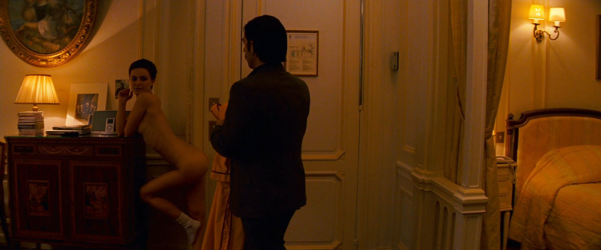 Natalie portman nude in hotel chevalier