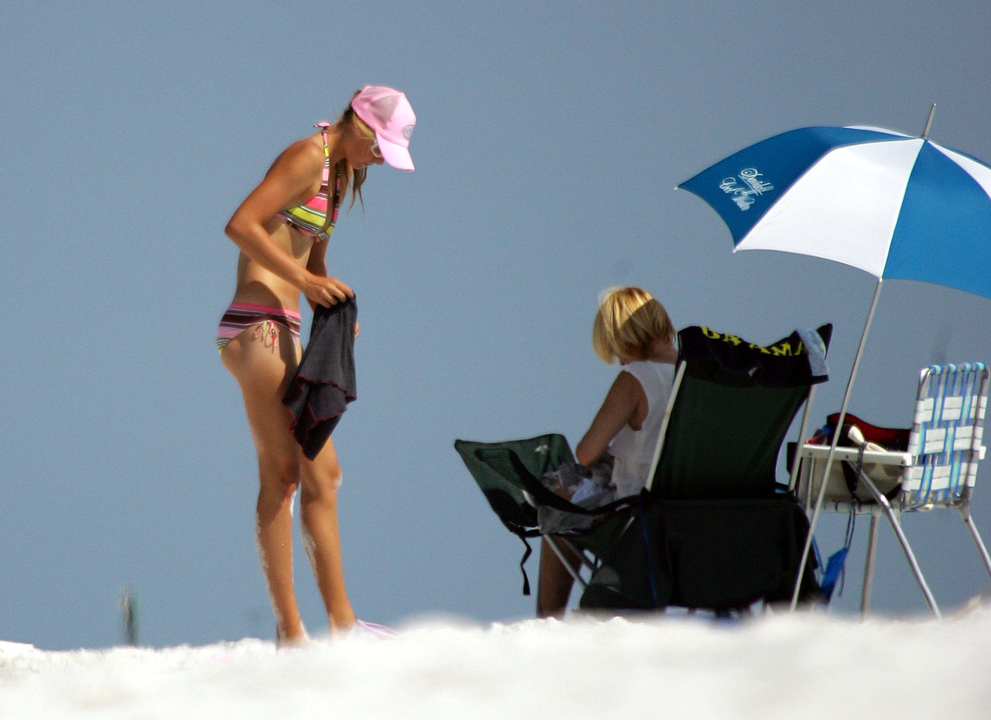 арина шарапова в купальнике в молодости на пляже