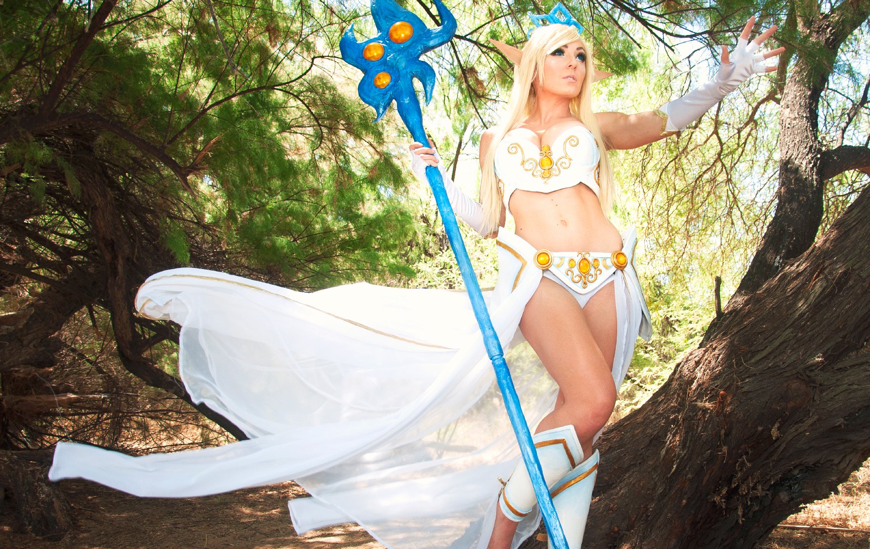 R jessica nigri